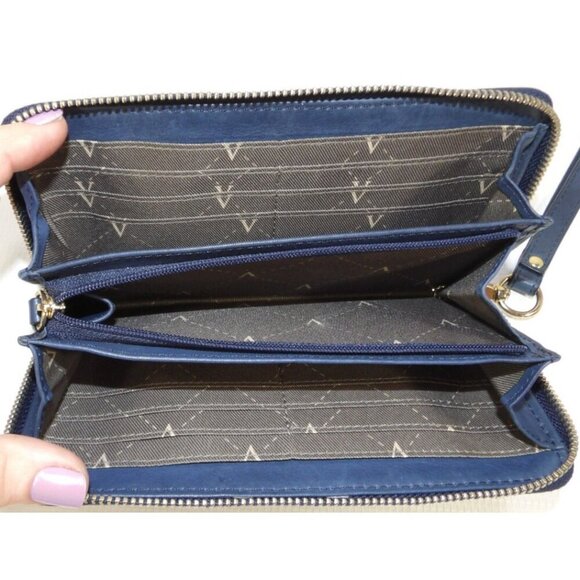 VINCE CAMUTO dark blue leather women's zip around wallet wristlet 7.5 x 4 x .75" - Picture 2 of 3